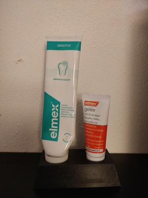 toothpaste stand / Zahnpasta Ständer