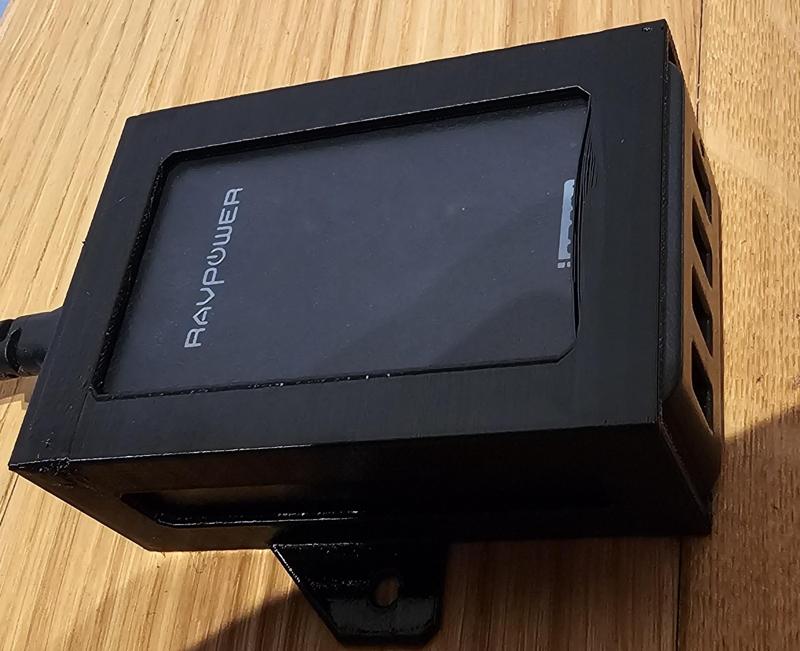 RAVPOWER RP-UC016 4 Port QuickCharge Charger wall mount