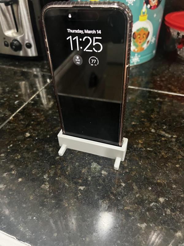 iPhone 15 Pro Max Phone Stand