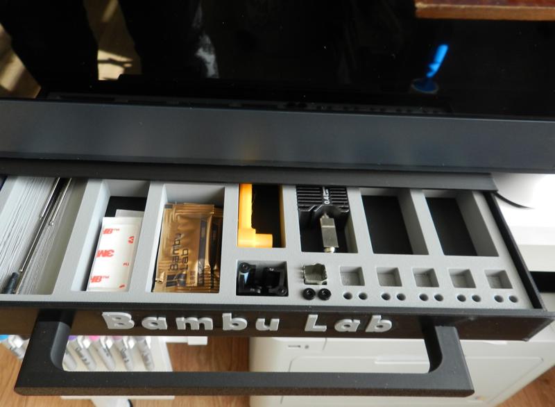 Organizer for accessories under the Bambu Lab