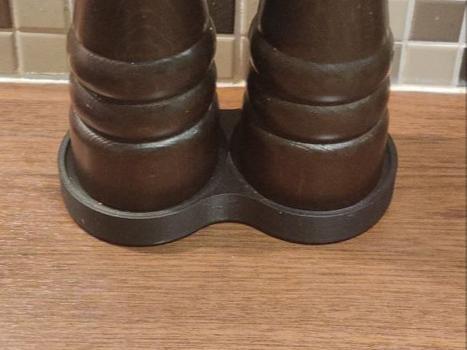 Salt and pepper tray