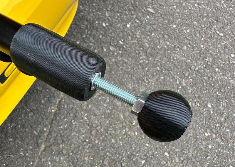 Adjustable chair feet for chairs with 1 inch diameter legs