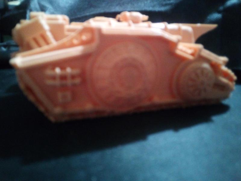 Martian Macro explorer tank