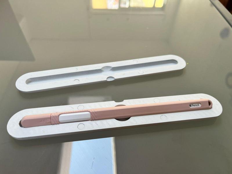 Apple Pencil Magnetic case