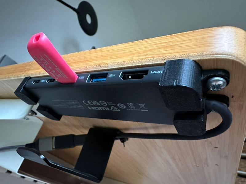Anker USB-C Hub 332 Under Desk Mount