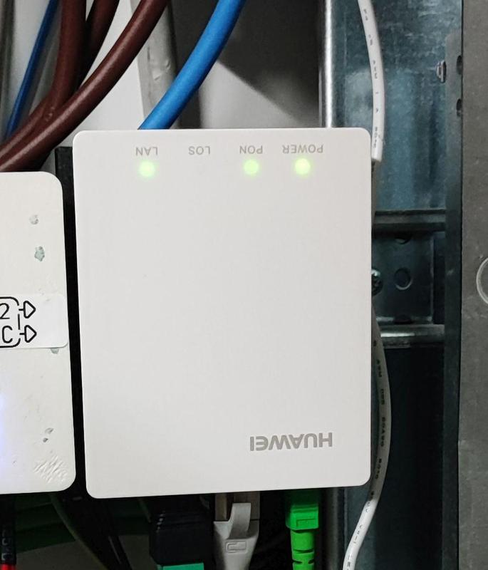 Huawei OptiXstar EG8010Hv6 DIN mount