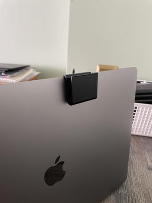 iPhone mini continiuty webcam mount for macbook