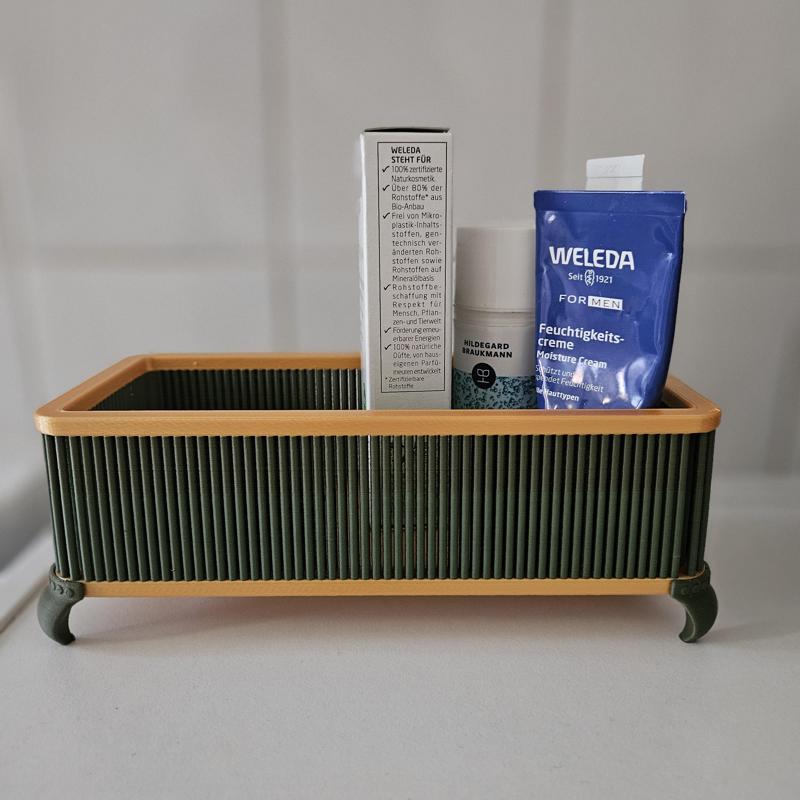 Oldfashioned Bathtub Box