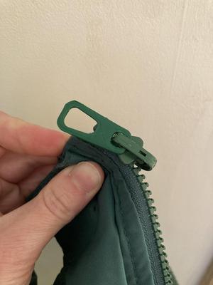 Locking Zipper Pull Tab