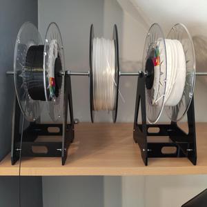 Multi filament holder
