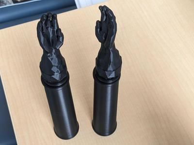 Tiny hands for back scratcher/trinket delivery