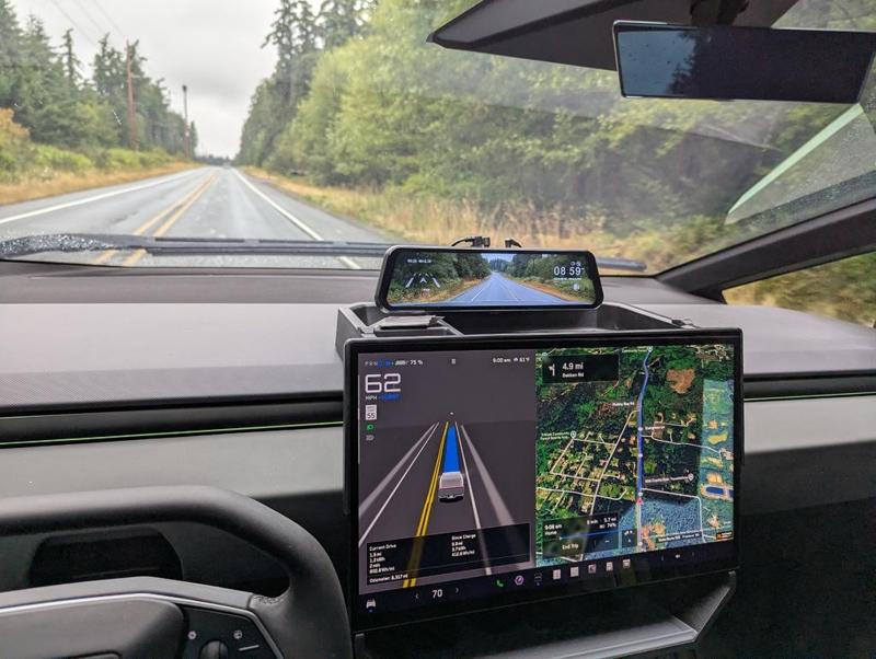 Wolfbox G900 mount for a Cybertruck