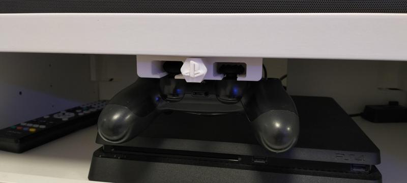 PS4 controller holder