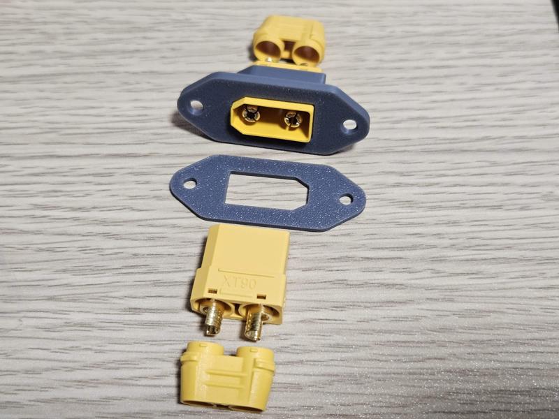 XT90 unisex panel mount