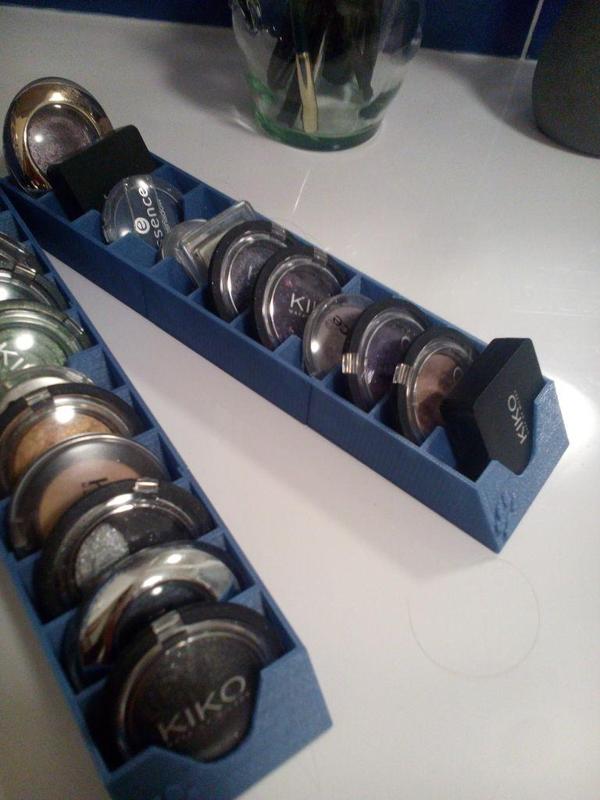 Kiko eyeshadows holder