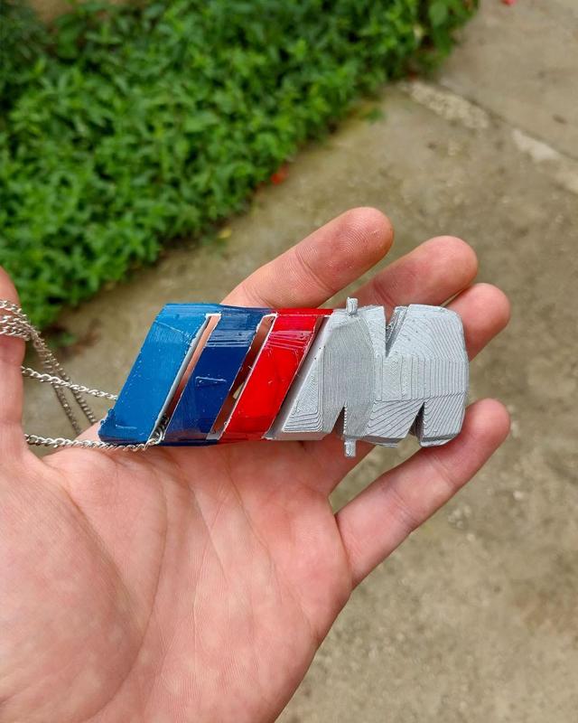 BMW E30 M3 Car + M Logo / Illussion Keychain / BMW E30 M3 Anahtarlık