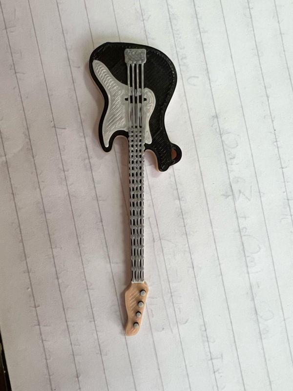 key ring guitar - bass