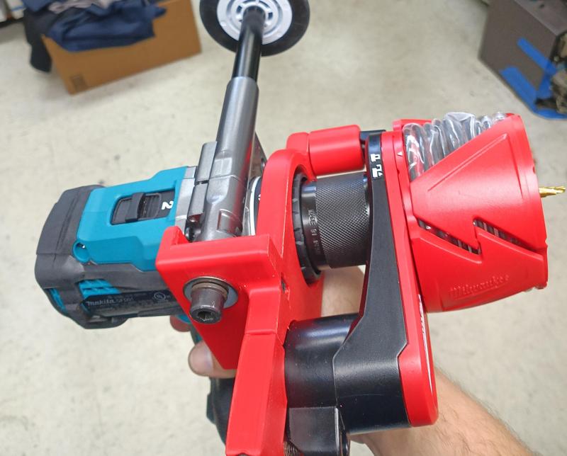 MILWAUKEE Vacuum Adapter to Makita xgt