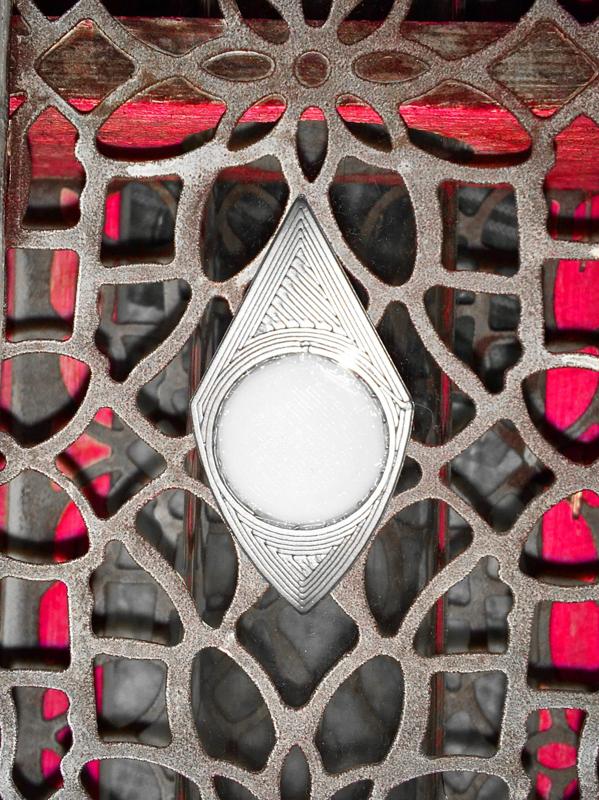 KVAR Pua Nido PLA SILVER and TPU Black (Nest Pick Guitar)