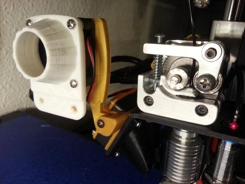 Printrbot Extruder Swivelling Fan