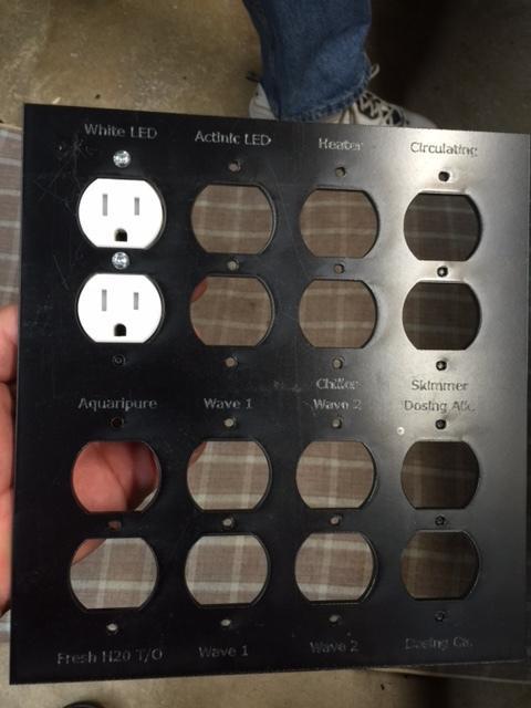 8 way 110V NEMA 5-15R outlet plate for aquarium control or other large relay projects.