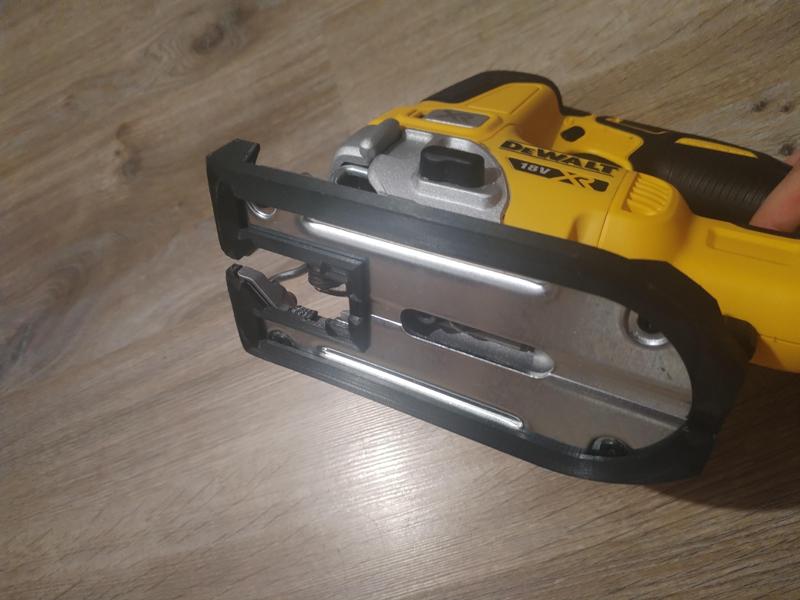 Bottom plate of Dewalt DCS335 jigsaw for rail mounting