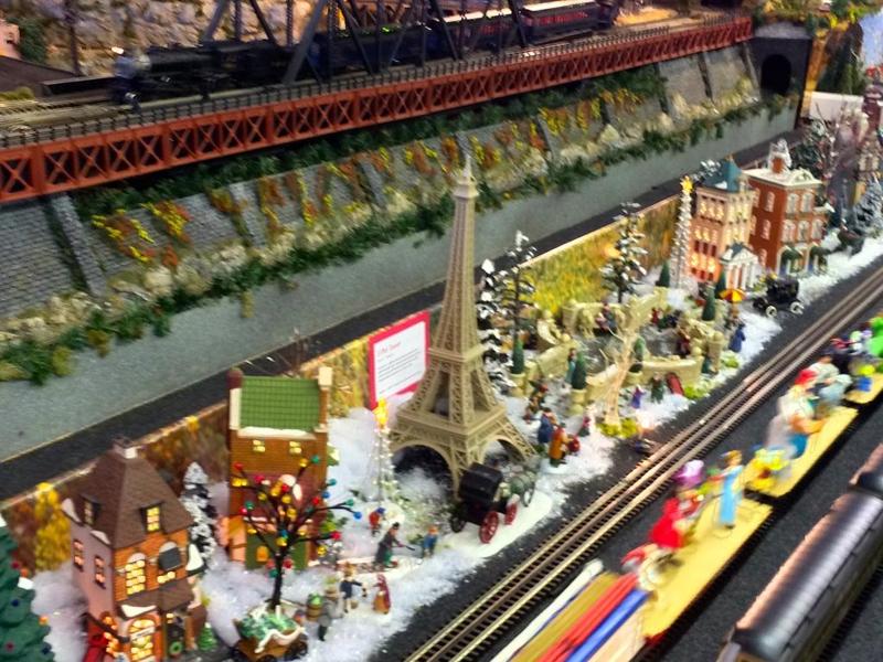 Eiffel Tower w/ BlinkM Elevator