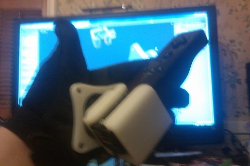 Wiimote GloveClip