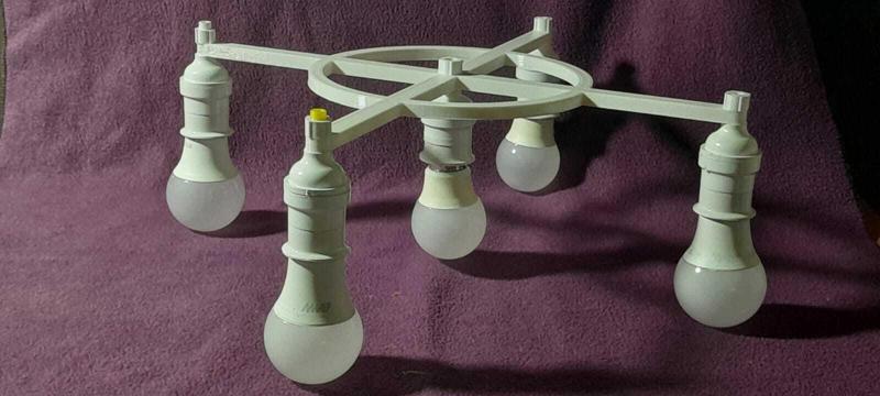 Chandelier lamp holder for 5 indoor spotlights