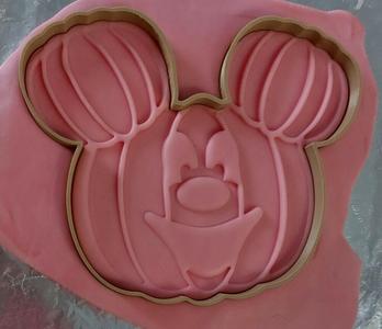 Minnie and Mickey pumpkin cookie cutters