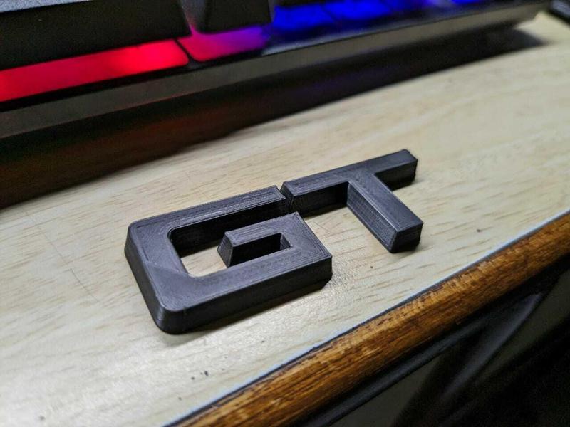 "GT" logo keychain