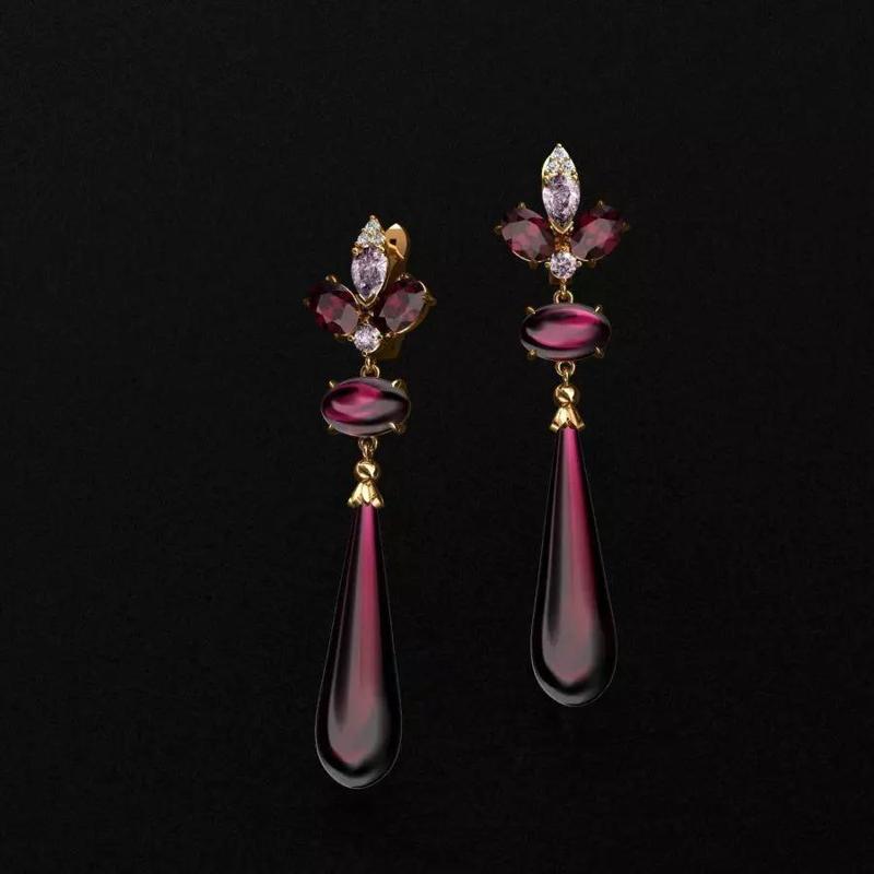 Earrings pair of