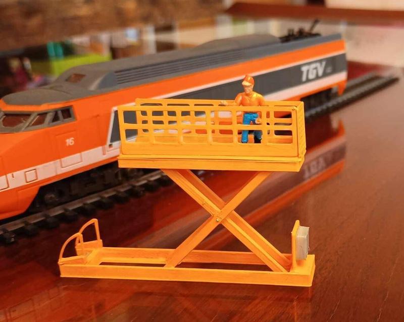 HO Train Maintenance Platform