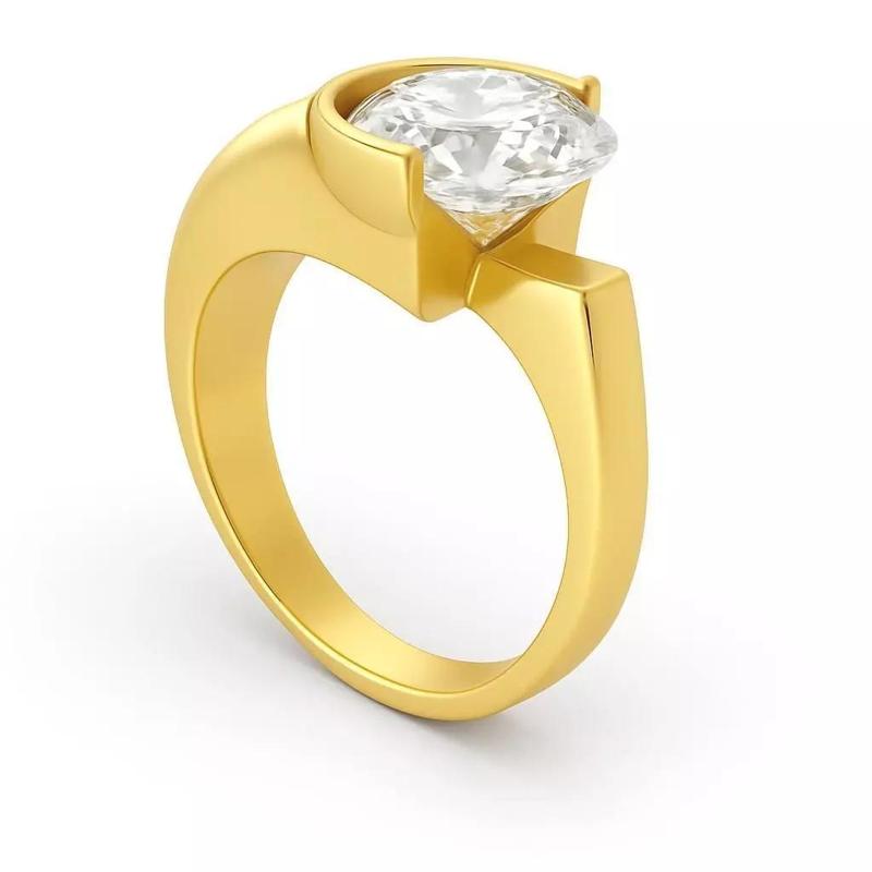 Smooth ring with diamond stone