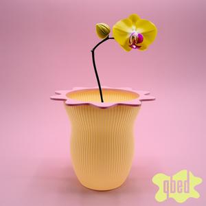 TEXTURED FLOWER VASE