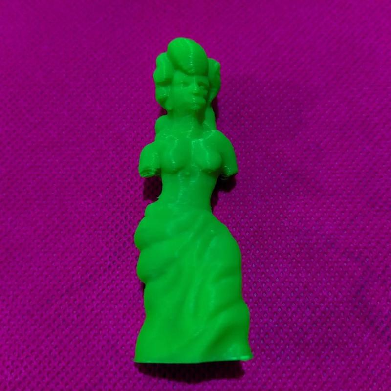 Gummi Venus de Milo Keychain