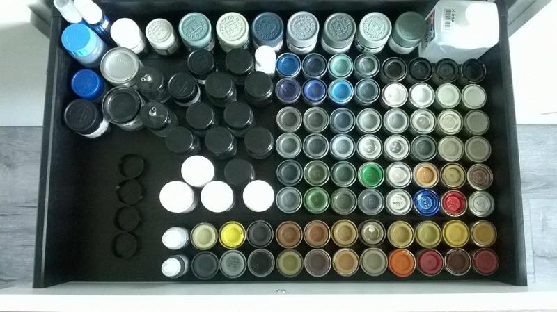 Paint holders for Tamiya, Revell and Humbrol