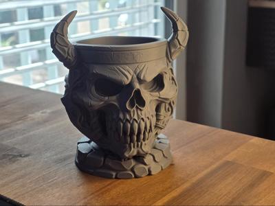 Horned Skull Candy Bowl: Trick-or-Treat Holder