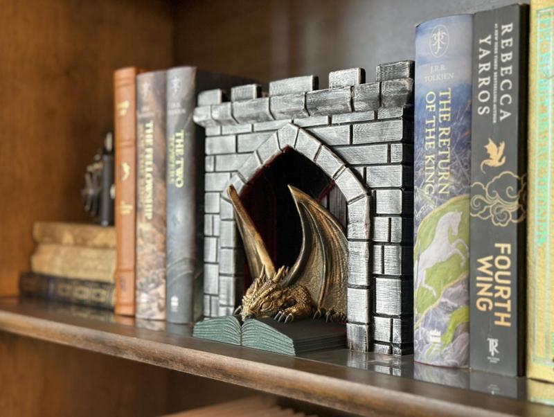 Dragon Library Book Nook
