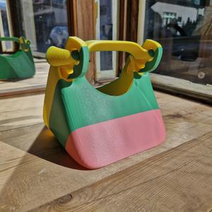 Tbag Fashionable Articulated Handbag
