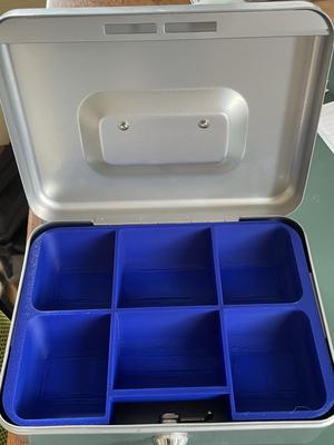 Cash box tray