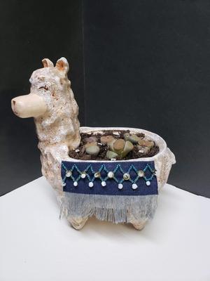 Lama Flower Pot