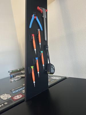 Screwdriver wall mount 12mm