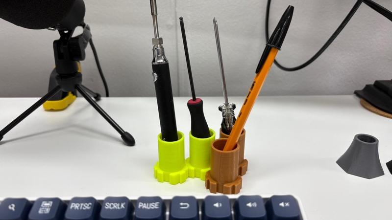 KitiZ Modular Hexagon Pen Holder Set  ( a free coupon in the description )