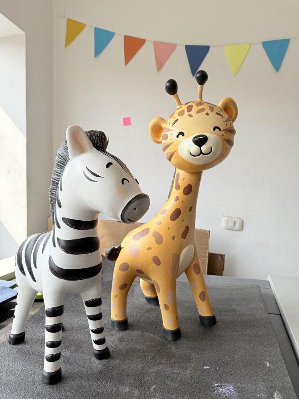 Baby zebra and giraffe safari animals // Baby zebra and giraffe safari animals.