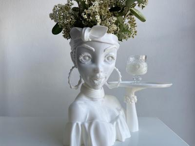 PIN UP “WAITRESS”  PLANT POT-TRAY