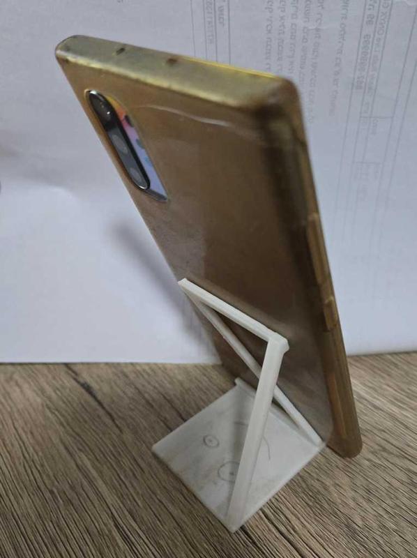 Simple Phone Stand