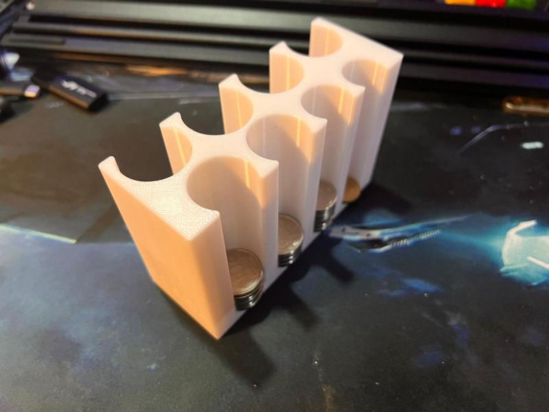 Coin holder (Singapore)