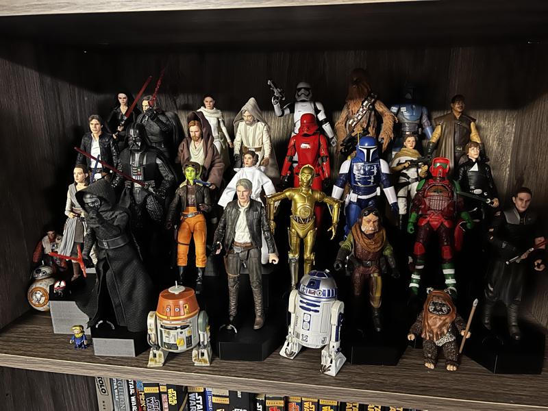 ST01 - FIGURINE STAND