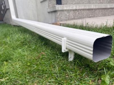 Downspout Stake Holder 3"